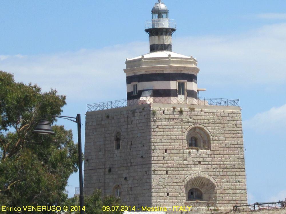 39-a - Faro ( Lighthouse ) di Punta Ranieri - Messina - ITALY.jpg